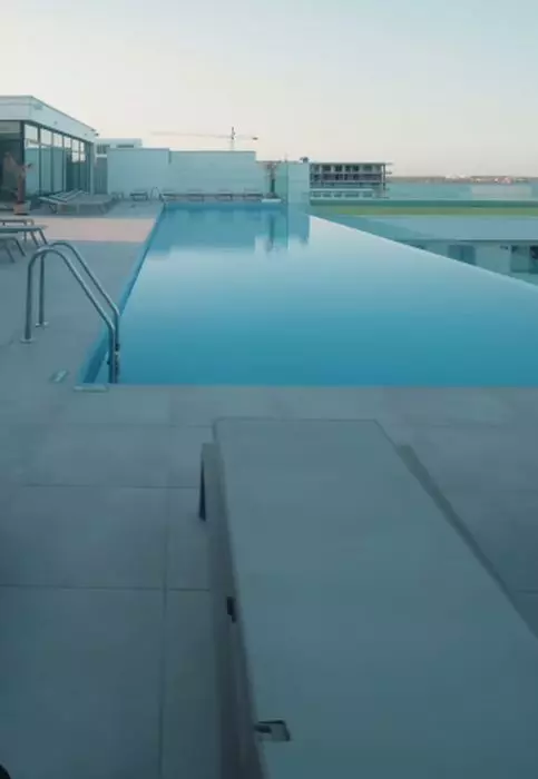 infinity-pool-jorge