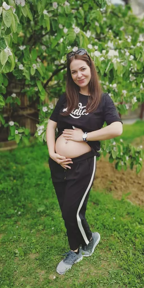 Deea Maxer este însărcinată (6)