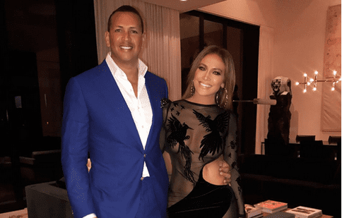 Jennifer Lopez a sărbătorit la dublu în weekend
