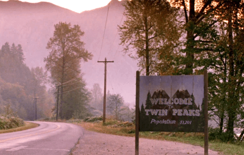 „Twin Peaks” se întoarce pe micile ecrane în 2017