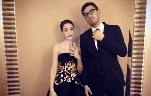 Actriţa Emmy Rossum („Shameless”) s-a logodit!
