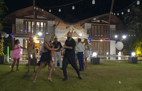 Insula Iubirii, 21 iunie 2022. Concurenții trebuie să ia o decizie radicală înainte de ultima ceremonie a focului