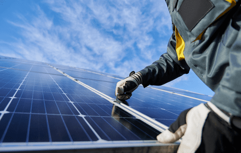 Devino independent energetic achiziționând panouri fotovoltaice în 2023