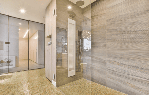 Ce aspecte trebuie să ai în vedere atunci când integrezi un paravan de duș walk-in în baie?