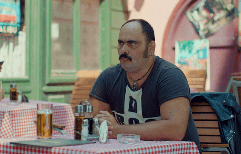 La proba pentru rolul Ariciu’, din „Liber ca pasărea cerului”, actorul Adrian Anghel i-a rupt regizorului un scaun de epocă
