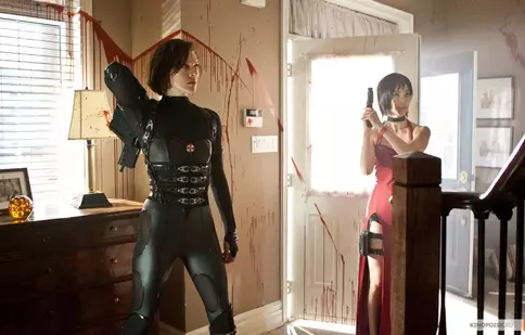 Filme la TV azi, 4 octombrie: „Resident Evil: Răsplata”, „Fură și fugi”, „A venit sfârșitu'!”, „Portocala mecanică”