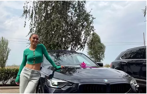 Alexia Eram își permite orice capriciu la 23 de ani. Și-a cumpărat propria casă și un bolid de lux. Cum a reacționat Andreea Esca atunci când a văzut autoturismul fiicei