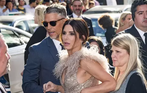 Ce a făcut Sandra Bullock cu cenușa iubitului său. Actrița a respectat întocmai ultima dorință a fotografului