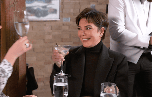 E!-Lympics. „Keeping Up with The Kardashians” și „Celebrity Prank Wars”, pe lista emisiunilor difuzate la E! vara aceasta. Programul de difuzare