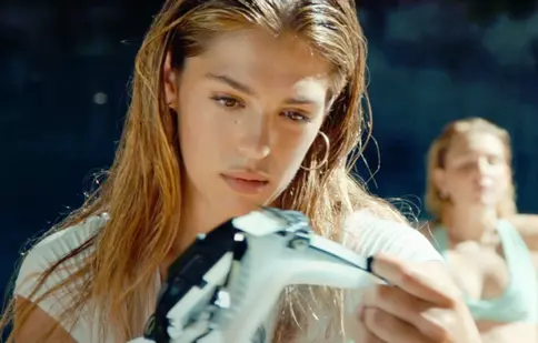 Filme la TV azi, 18 august: „47 de metri adâncime: În afara cuştii”, „Lupta cu valurile”, „Legea lui Jacob”, „Capcană pentru hoți”, „Lunetistul 2”