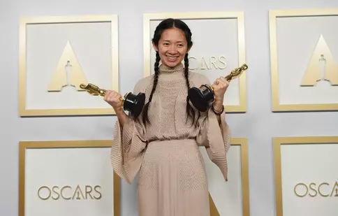 Celebrul roman „Hamnet” va fi ecranizat de Chloé Zhao. Ce stim până acum despre distribuție și povestea filmului