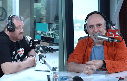 #FarsăDe1Aprilie: Kiss FM și Rock FM și-au inversat frecvențele, pentru un start de zi pe cât de confuz, pe atât de amuzant!