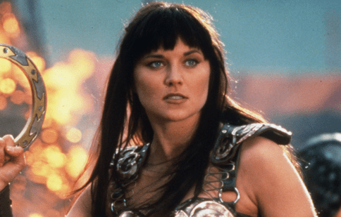 Cum arată la 57 de ani „Xena, prințesa războinică”. Lucy Lawless s-a afișat pe internet fără pic de machiaj