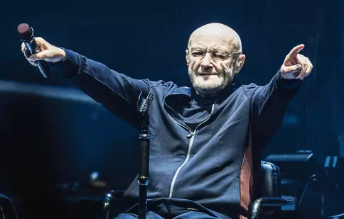 Phil Collins a împlinit 75 de ani. Ce urare emoționantă i-a făcut fiica sa, celebra actriță Lily Collins. Imagini nemaivăzute de familie
