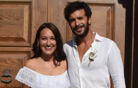 Gupse Özay și-a pus fanii pe jar cu cea mai recentă imagine de pe Instagram. Fanii cred că este însărcinată din nou