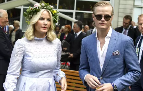 Adevărata față a lui Marius Borg Hoiby. Fiul prințesei moștenitoare a Norvegiei, dat în judecată pentru 32 de fapte penale