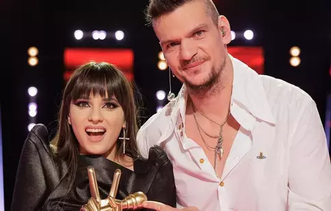 ce-face-alexandra-capitanescu-cu-premiul-de-la-vocea-romaniei-2023-sezonul-11-8-1