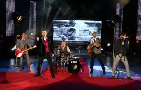 Direcţia 5 a lansat videoclipul piesei “Hello”