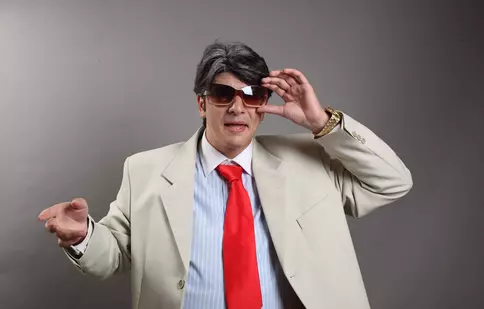 Mondenul Alex Bogdan, masterand distins cu premiul “Ştefan   Iordache”