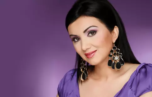 Adriana Bahmuţeanu: „Dacă nu plecam de acasă, nu reveneam pe tv”
