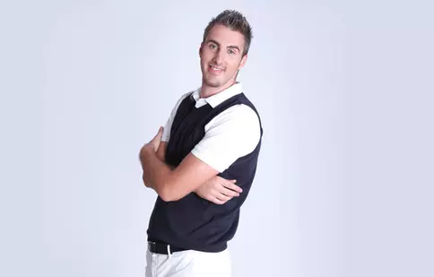 Ernest dă startul unui nou sezon “Pe banii părinţilor”, la Kanal D