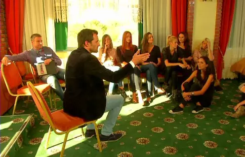 Andrei Aradits dă lecții de actorie la „Next Top Model”