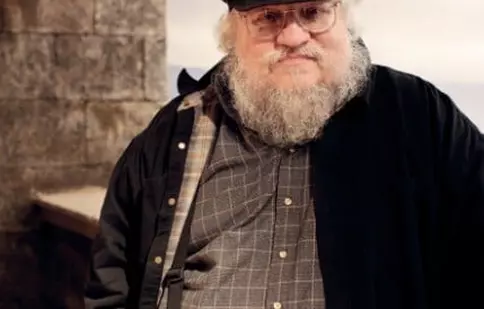 George R.R. Martin își oferă cinematograful pentru „The Interview”