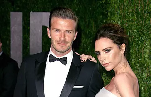 David şi Victoria Beckham îşi răsfaţă mamele