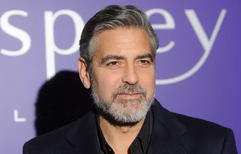 George Clooney e din nou îndrăgostit