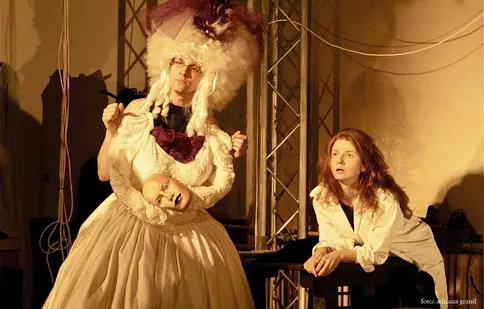 TVR 2 şi TVRplus difuzează piesa de teatru „Furtuna”