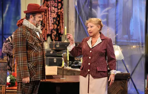 TVR 2 difuzează piesa de teatru "Hedda Gabler"