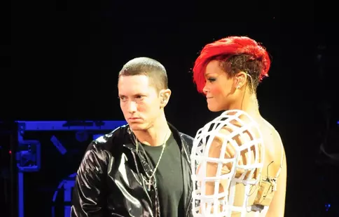 Rihanna abia aşteaptă să plece în turneu cu Eminem
