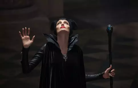Angelina Jolie e dorită în „Maleficent 2”
