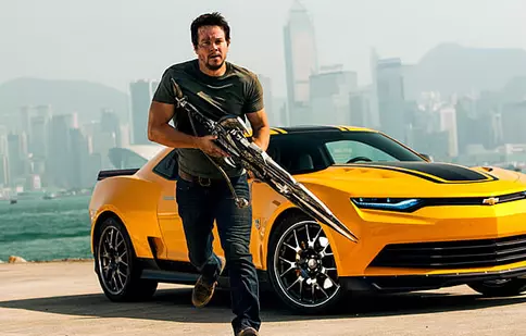 Mark Wahlberg va mai juca în două filme „Transformers”