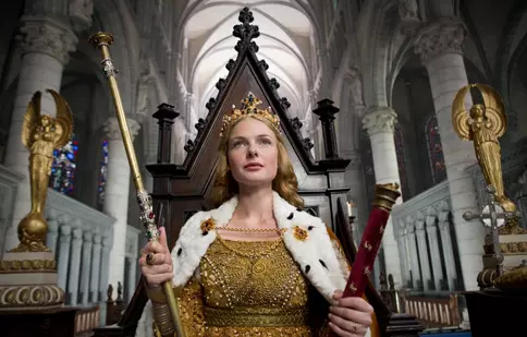 Serialul „Regina Albă”, nominalizat la Globurile de Aur, la AXN White de astăzi
