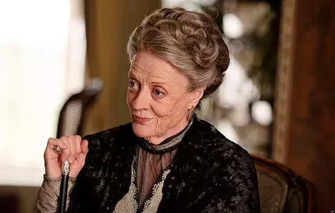 Maggie Smith părăsește definitiv distribuția serialului „Downton Abbey”