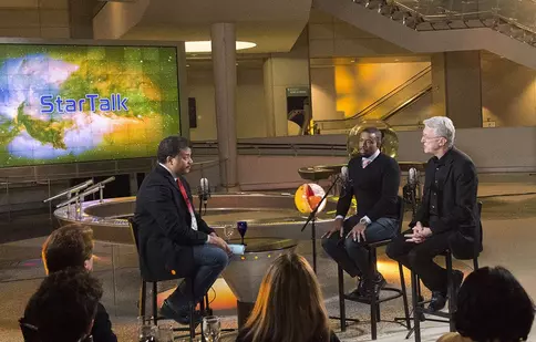 „Ce spun stelele”, primul talk-show de la National Geographic, începe astăzi