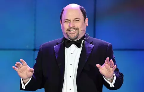 Jason Alexander face echipă cu Rob Lowe în sitcomul „The Grinder”