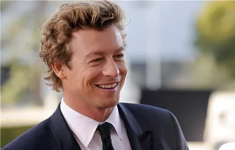 Actorul Simon Baker („The Mentalist”) debutează ca regizor