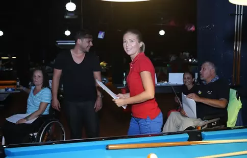 Sonia Simionov a fost instructor pentru jucătorii de biliard în scaun rulant