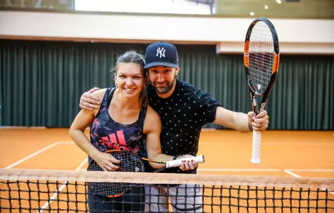 Smiley o susține pe Simona Halep la Turneul Campioanelor!