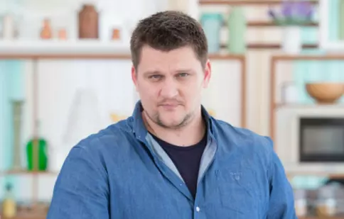Alex Stan, juratul perfecționist de la „Bake Off România”