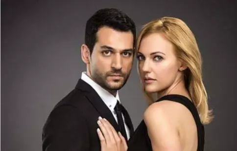 Meryem Uzerli n-are succes cu noul ei serial