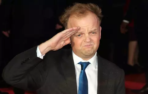 Toby Jones va fi personajul negativ din sezonul 4 din „Sherlock”