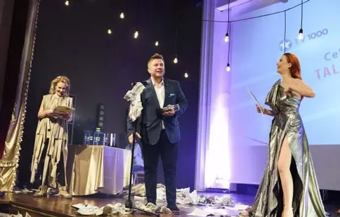 FOTO. Vedetele și trofeele câștigate la Premiile Tvmania 2016