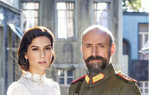Halit Ergenç, despre relația sa cu Bergüzar Korel: “Puțin respect, vă rog!”