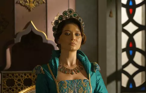 Nurgül Yeşilçay, “Kösem”, s-a lansat în afaceri