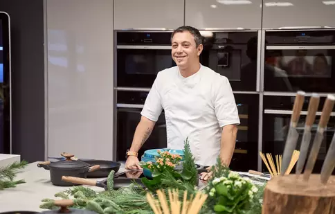 Chef Sorin Bontea semnează Taste of Home, noua linie de gătit  Cooking by HEINNER