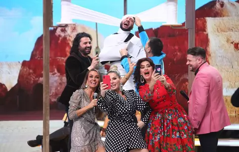 Monica Anghel, Andreea Bănică, Matteo și Marcel Pavel intră în jocul măștilor, la „Scena misterelor”