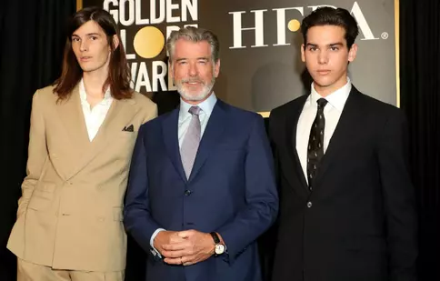 Băieții lui Pierce Brosnan au fost numiți ambasadorii Globurilor de Aur 2020